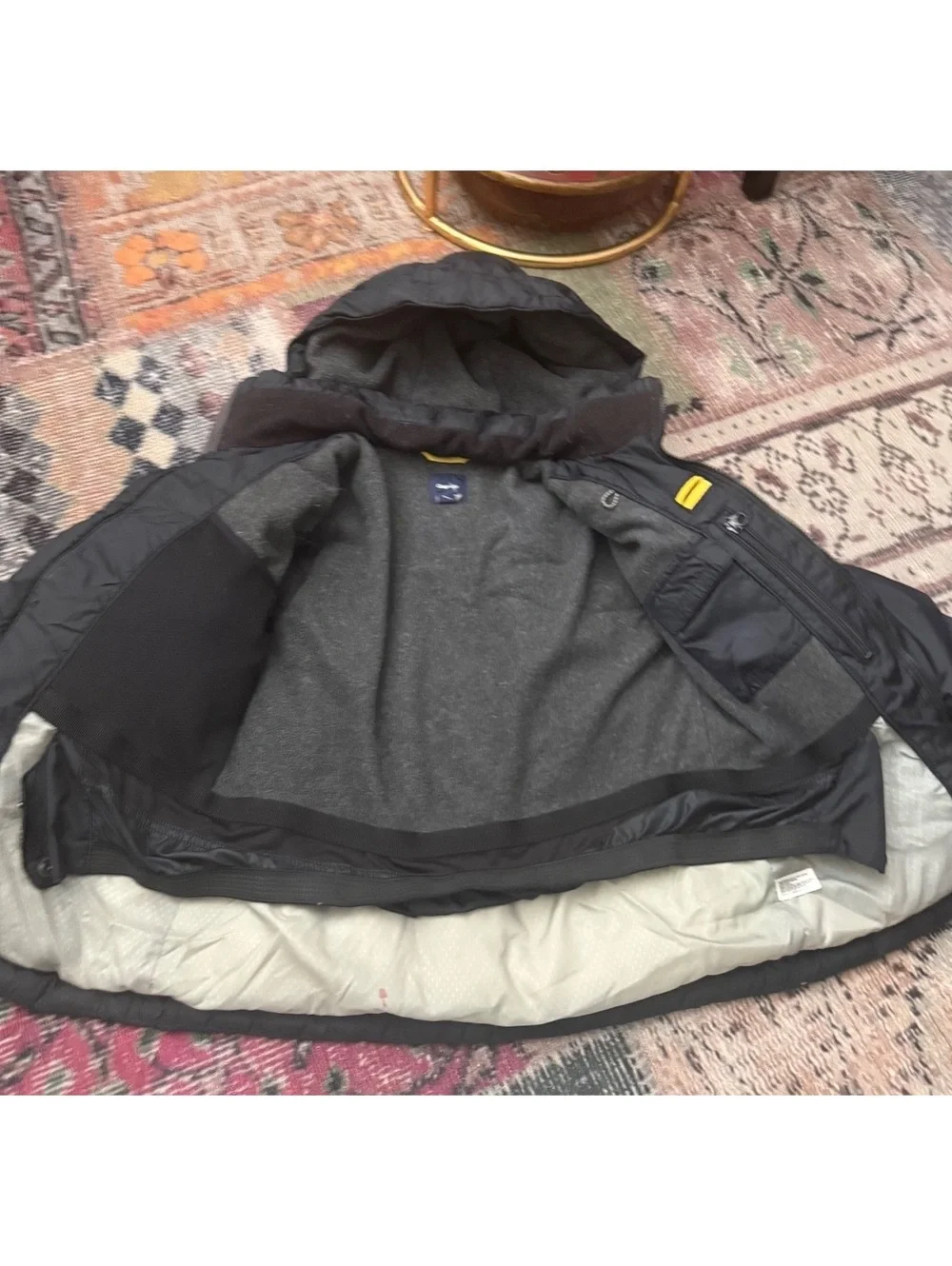 Black winter kids puffer jacket GAP horizontal quilting hood